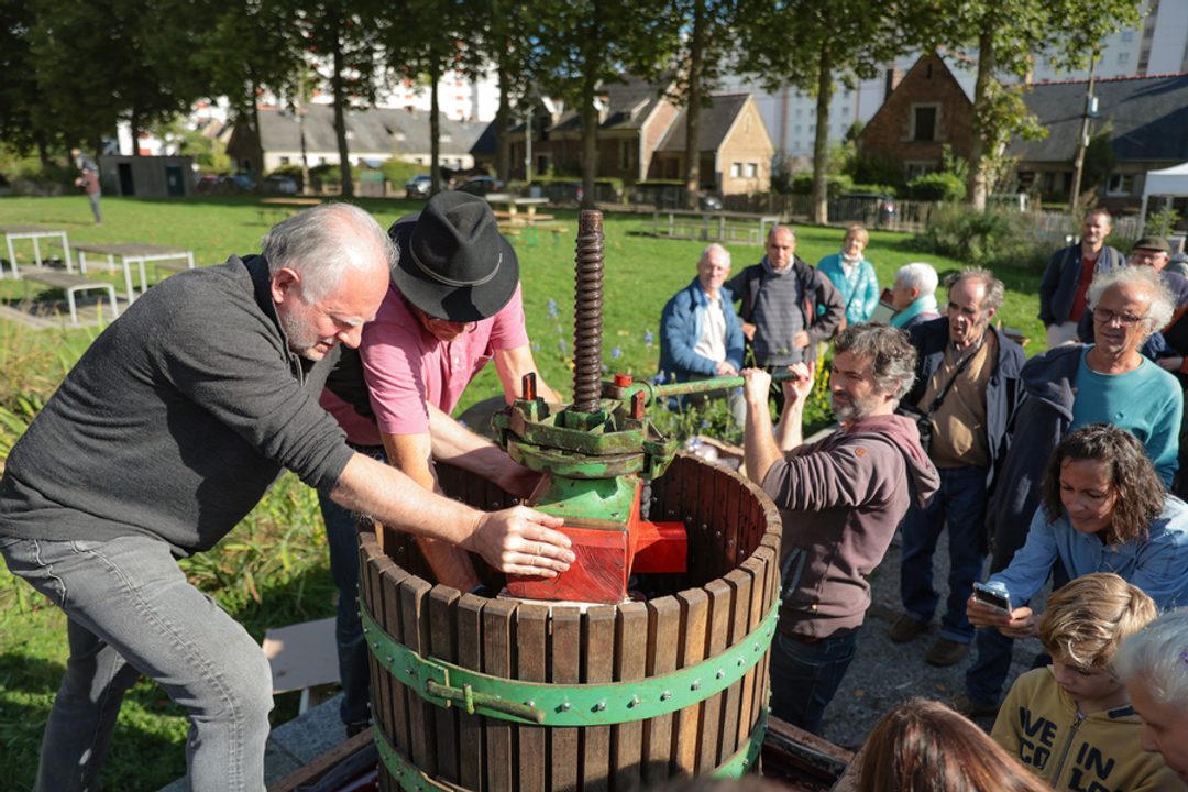cendanges 2024 au Haut Quineleu avec les habitants du quartier sud gare